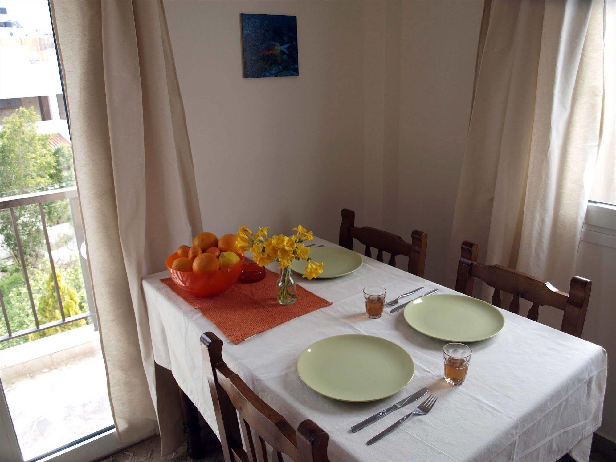 Popy Apartments Ierápetra Екстериор снимка